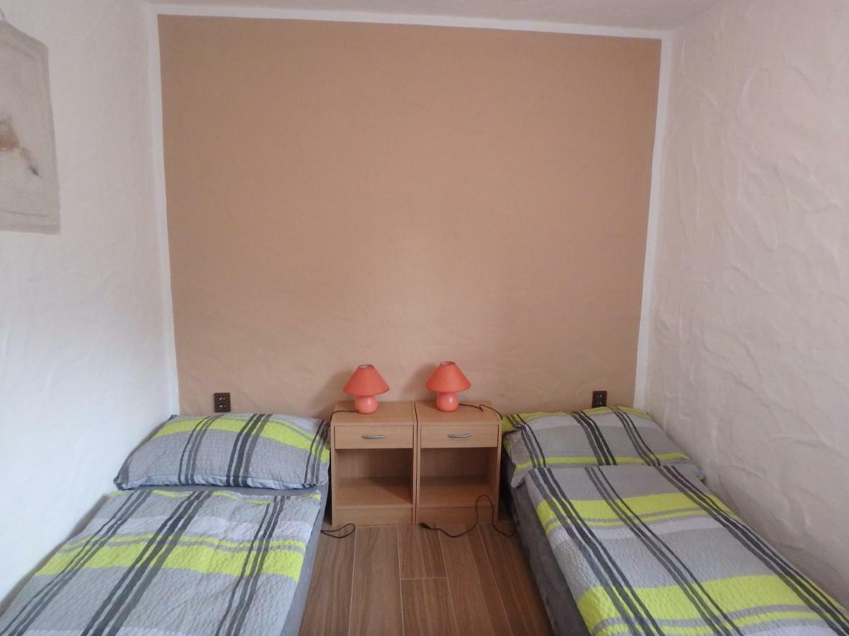 Apartments Vecernik Rokytnice 로끼뜨니쩨나드이제로우 외부 사진